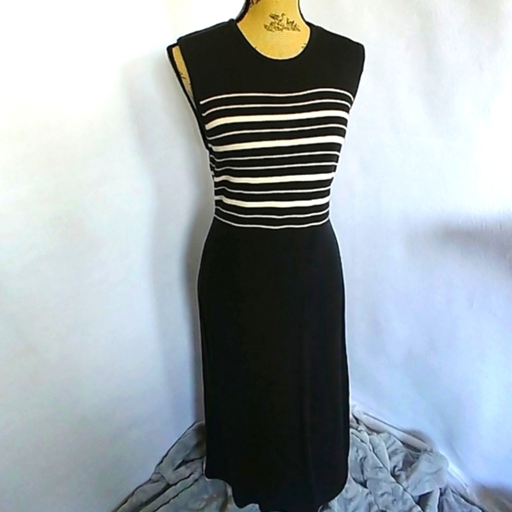 Jones New York Sleeveless Sweater Dress